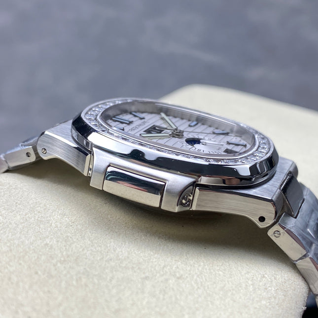 NAUTILUS STEEL ATTACHED DIAMOND BEZEL WHITE DIAL