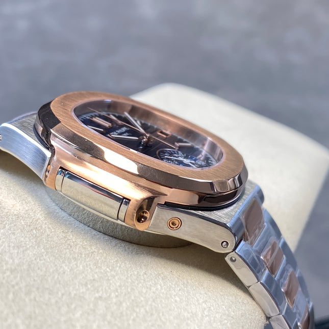 NAUTILUS STEEL AND ROSE GOLD BRACELET BLUE DIAL