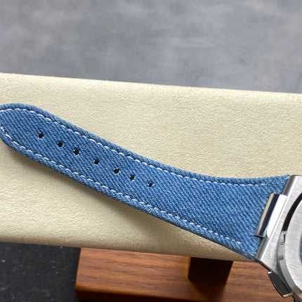 NAUTILUS STEEL CASE BLUE DENIM DIAL