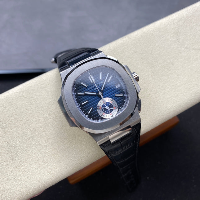 NAUTILUS STEEL CASE BLUE SUNBURST DIAL