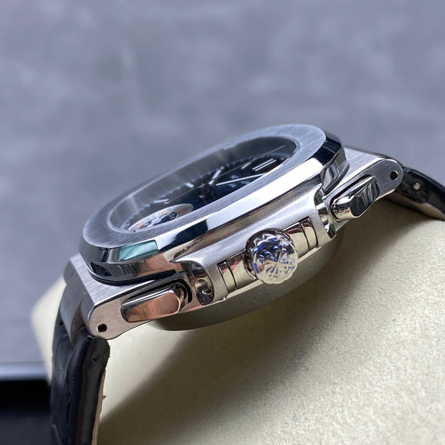 NAUTILUS STEEL CASE BLUE SUNBURST DIAL