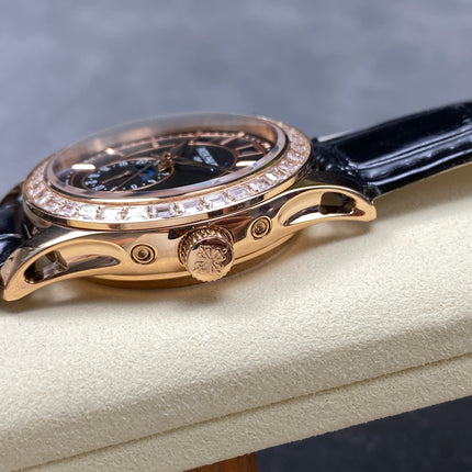ANNUAL CALENDAR ROSE GOLD ATTACHED DIAMOND BEZEL BLACK DIAL