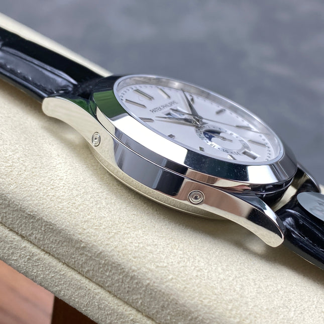ANNUAL CALENDAR SELF-WINDING WHITE GOLD CASE BROWN BLACK STRAP