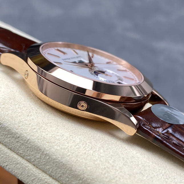 ANNUAL CALENDAR SELF-WINDING ROSE GOLD CASE SILVERY OPALINE DIAL