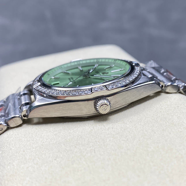 CHRONOMAT AUTOMATIC 36 STEEL WITH DIAMOND BEZEL LIGHT GREEN DIAL