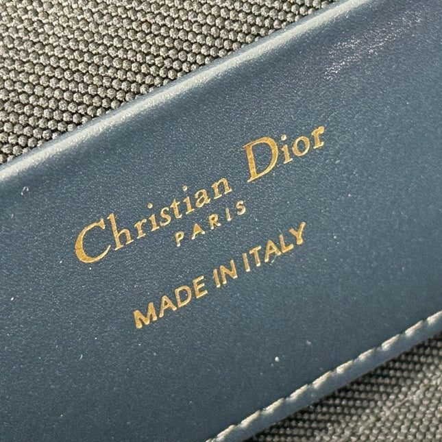 DIOR 25S 30 MONTAIGNE MINI VANITY CASE 16 IN BLUE DIOR OBLIQUE JACQUARD CANVAS