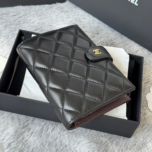 CHANEL 25S MULTI PURPOSE PASSPORT WALLET 15 IN BLACK LAMBSKIN GOLD HARDWARE
