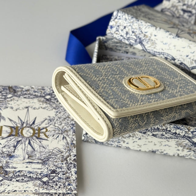 DIOR 25S CARO CARD HOLDER 11 IN LIGHT BLUE CALFSKIN AND CANVAS GOLD HARDWARE