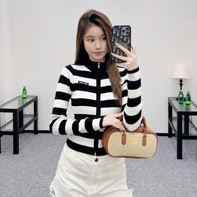 MIUMIU ZIP-UP KNIT TOP STYLE 21