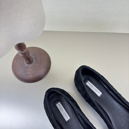BALLET FLAT IN BLACK INTRECCIATO SUEDE