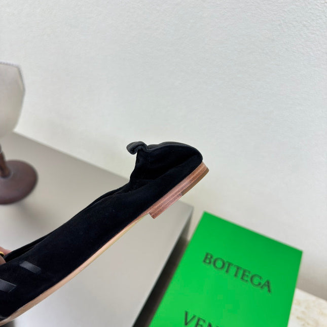 BALLET FLAT IN BLACK SUEDE