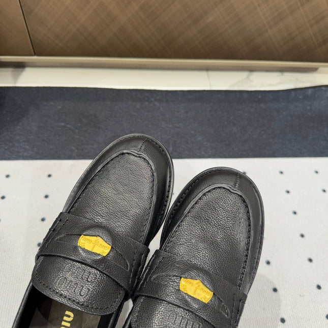 PENNY LOAFERS WITH GOLD COIN IN BLACK CALFSKIN