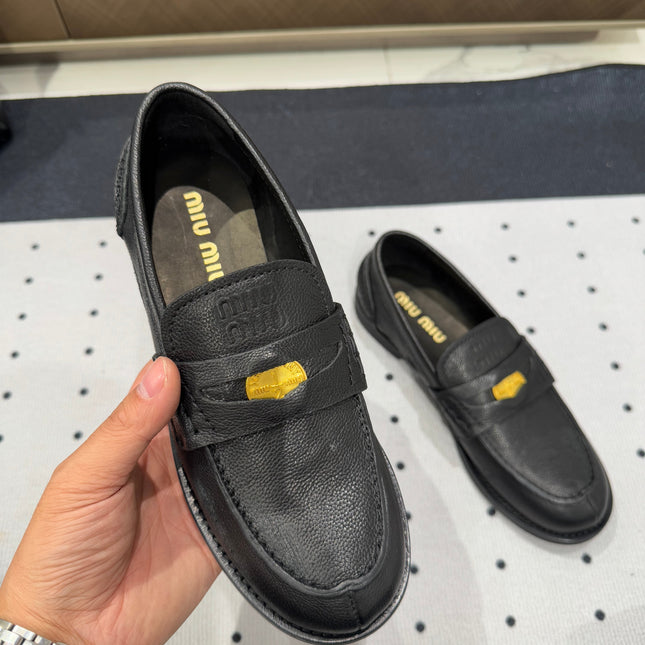 PENNY LOAFERS WITH GOLD COIN IN BLACK CALFSKIN