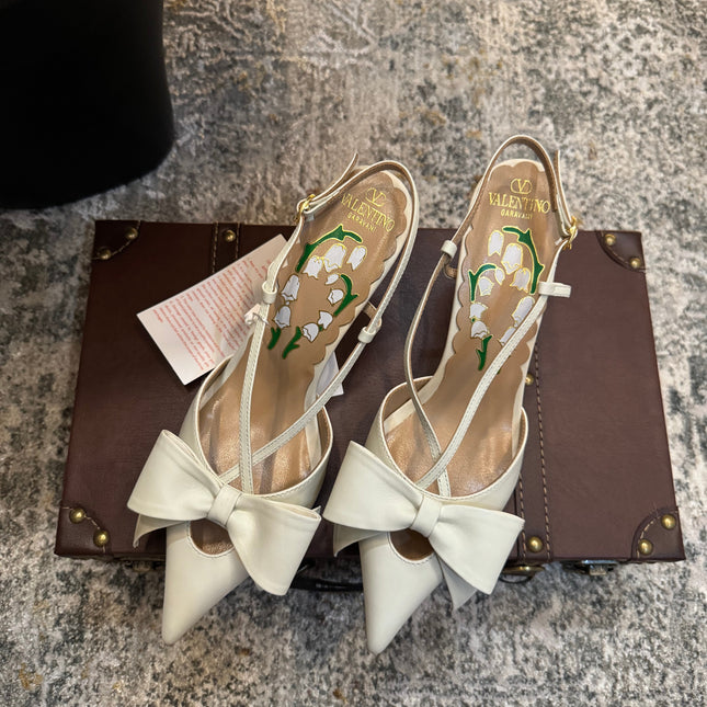 VLTN HIGH HEEL 25S 80 MM IN WHITE CALFSKIN WITH BOW