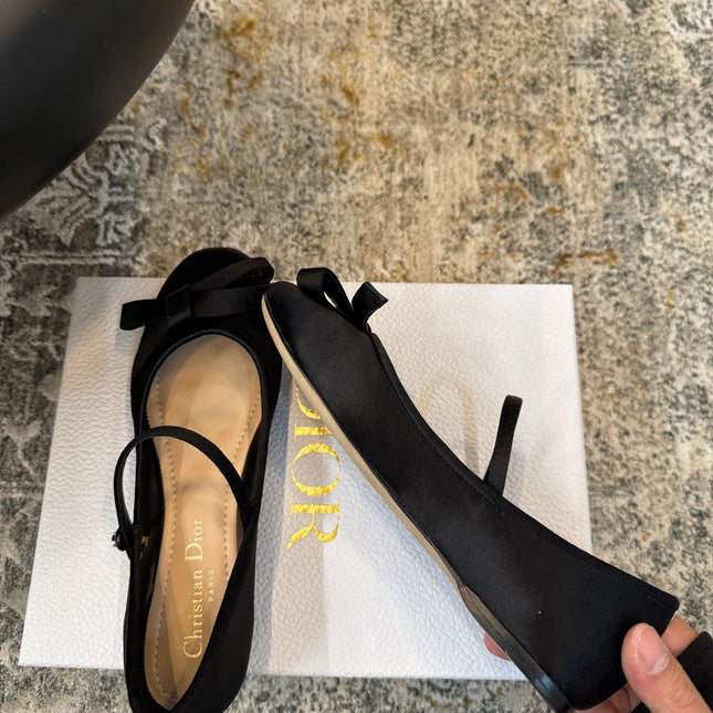 DIOR 25S LOVELY‑D BALLET FLAT 10MM IN BLACK SATIN