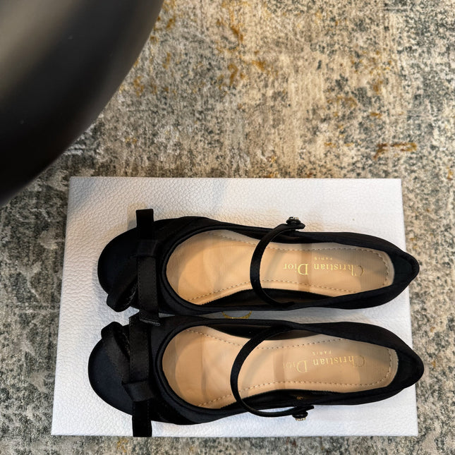 DIOR 25S LOVELY‑D BALLET FLAT 10MM IN BLACK SATIN