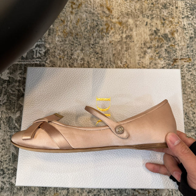 DIOR 25S LOVELY‑D BALLET FLAT 10MM IN NUDE SATIN