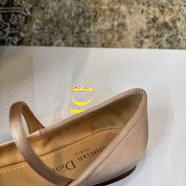 DIOR 25S LOVELY‑D BALLET FLAT 10MM IN NUDE SATIN