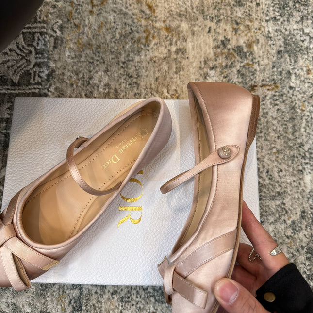 DIOR 25S LOVELY‑D BALLET FLAT 10MM IN NUDE SATIN