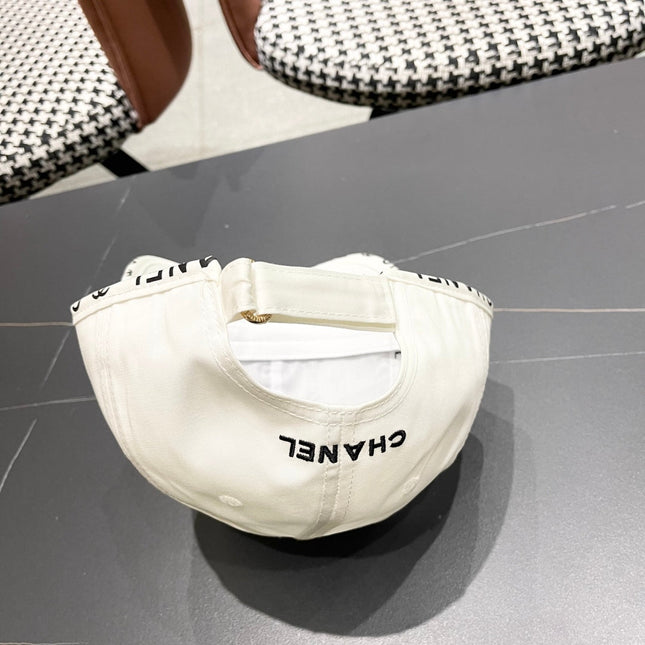 BASEBALL HAT WHITE WITH LETTERING TRIM 672537