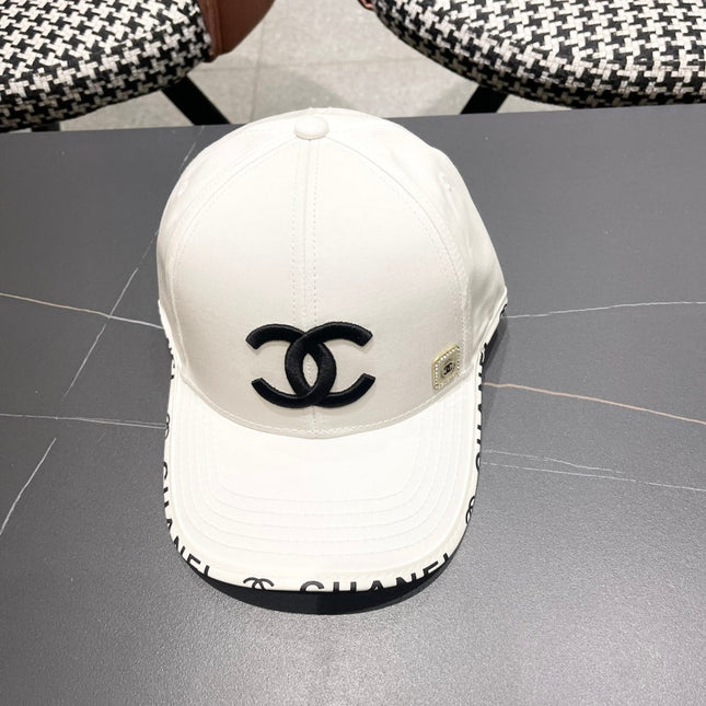 BASEBALL HAT WHITE WITH LETTERING TRIM 672537