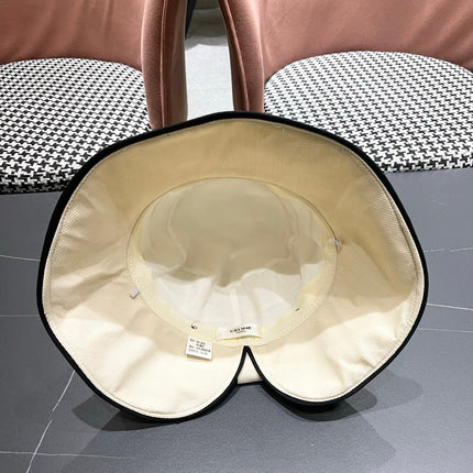 BUCKET HAT MODEL 650289 IN WHITE FABRIC