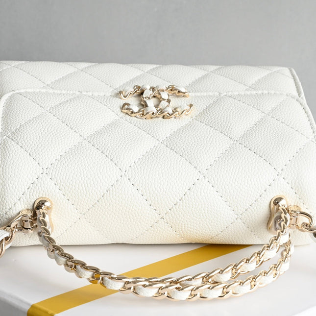 CHANEL 25S KELLY 14.5 CM IN WHITE LAMBSKIN