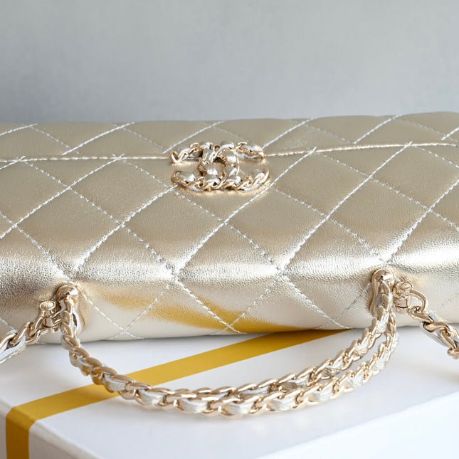 CHANEL 25S KELLY 18 CM IN GOLD LAMBSKIN