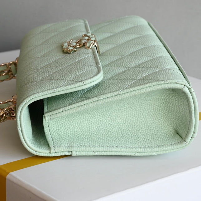 CHANEL 25S KELLY 18 CM IN MINT GREEN LAMBSKIN