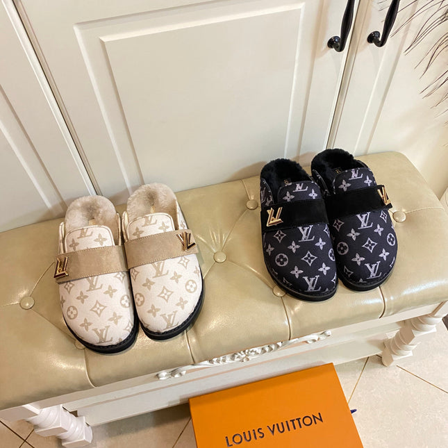 COSY FLAT COMFORT CLOG IN BLACK MONOGRAM FABRIC AND SUEDE