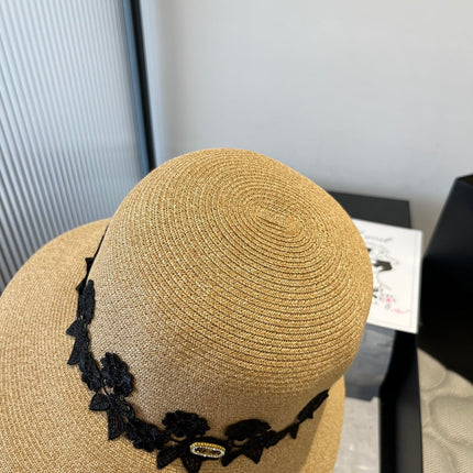 WIDE BRIM HAT MODEL 652031 IN WOVEN STRAW