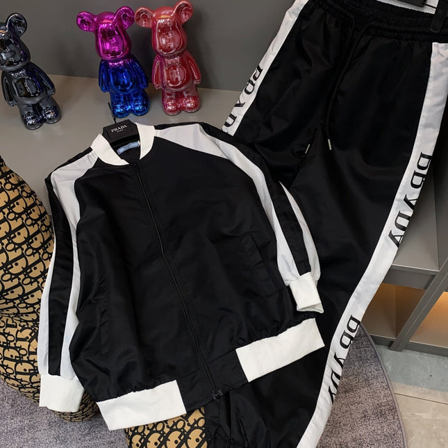 PRADA SPORTSWEAR SET STYLE 126
