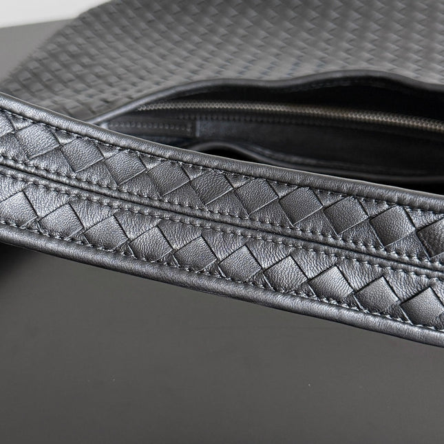 BOTTEGA VENETA 25S LARGE VENETO BAG 38 IN BLACK CALFSKIN SILVER HARDWARE