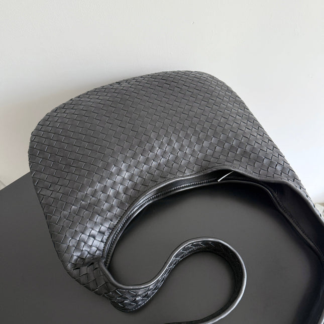 BOTTEGA VENETA 25S LARGE VENETO BAG 38 IN BLACK CALFSKIN SILVER HARDWARE