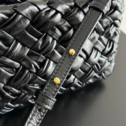 KELIMERO CHA-CHA CLUTCH 28.5 IN BLACK LAMBSKIN