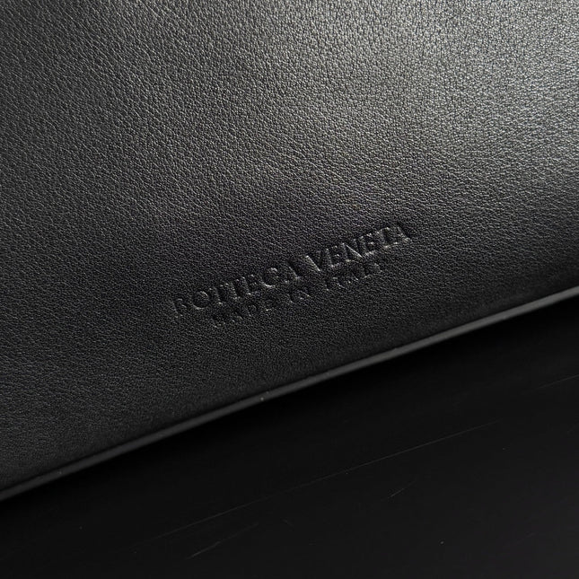 MEDIUM CIAO CIAO 34 IN BLACK CALFSKIN
