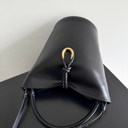 BOTTEGA VENETA 25S MEDIUM LIBERTA 22 IN BLACK CALFSKIN GOLD HARDWARE