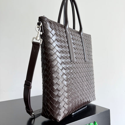BOTTEGA VENETA 25S ANDIAMO LARGE INTRECCIATO 39 IN DARK BROWN CALFSKIN