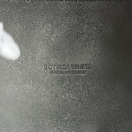 BOTTEGA VENETA 25S SMALL PARACHUTE 21 IN LIGHT GRAY CALFSKIN GOLD HARDWARE