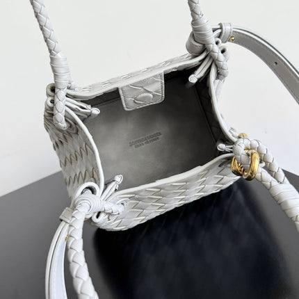 BOTTEGA VENETA 25S SMALL PARACHUTE 21 IN LIGHT GRAY CALFSKIN GOLD HARDWARE