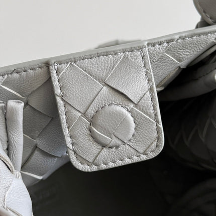 BOTTEGA VENETA 25S SMALL PARACHUTE 21 IN LIGHT GRAY CALFSKIN GOLD HARDWARE