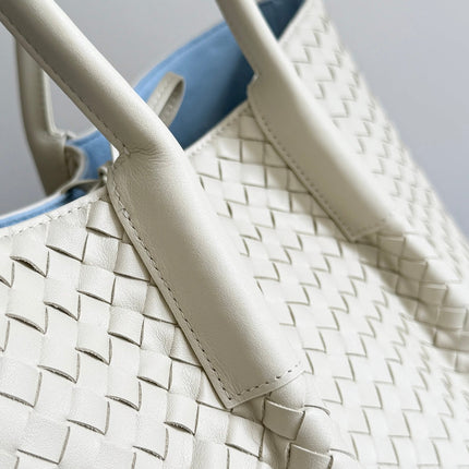 BOTTEGA VENETA 25S PINACOTECA BAG 43 IN IVORY CALFSKIN