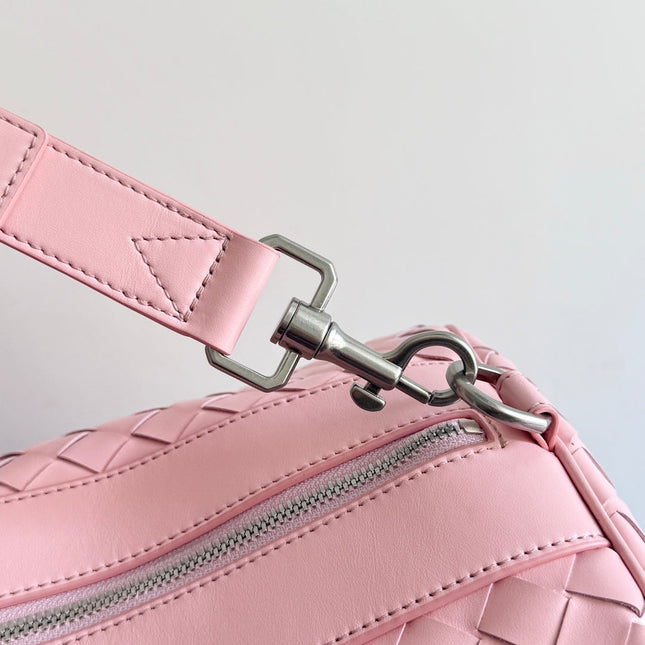BOTTEGA VENETA 25S INTRECCIATO CABIN DUFFLE 55 IN LIGHT PINK CALFSKIN