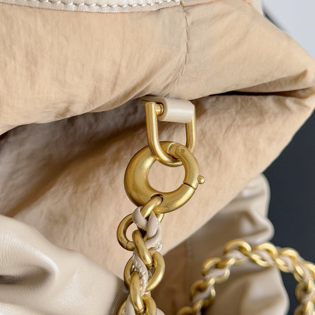 BOTTEGA VENETA 25S DUSTBAG NOTTE 33 IN WARM BEIGE CALFSKIN GOLD HARDWARE