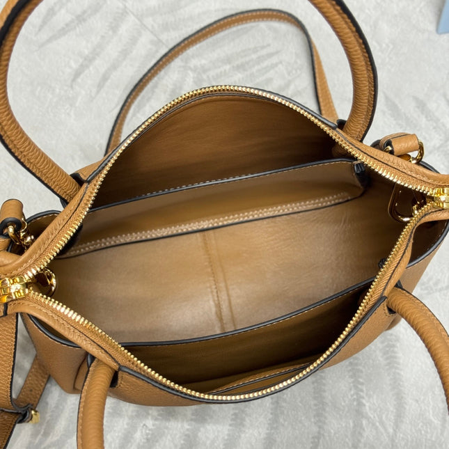 PRADA 25S SMALL BAG 23 IN CARAMEL CALFSKIN GOLD HARDWRE
