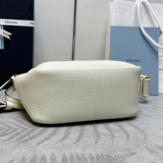 PRADA 25S SMALL BAG 23 IN IVORY CALFSKIN GOLD HARDWRE