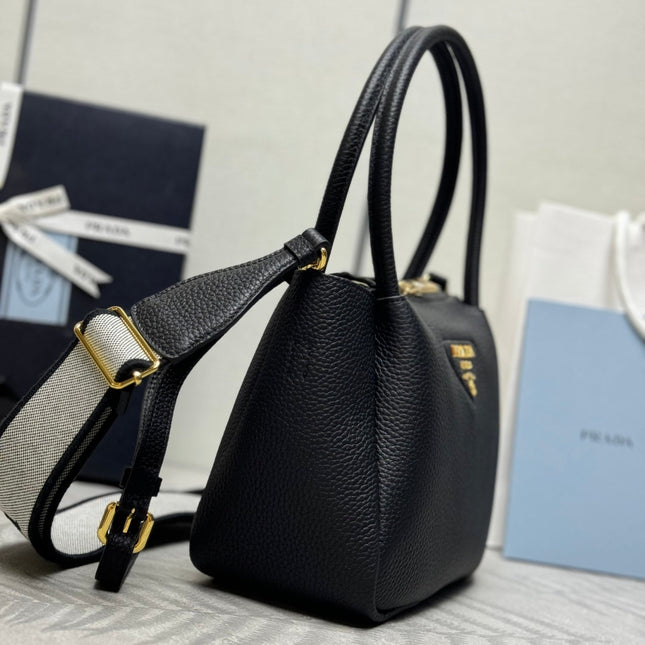 PRADA 25S SMALL BAG 23 IN BLACK CALFSKIN GOLD HARDWRE