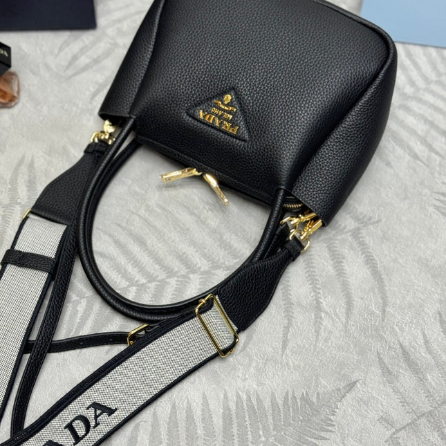 PRADA 25S SMALL BAG 23 IN BLACK CALFSKIN GOLD HARDWRE