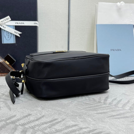 PRADA 25S RE-EDITION 1978 MINI 21 IN BLACK NYLON AND SAFFIANO CALFSKIN