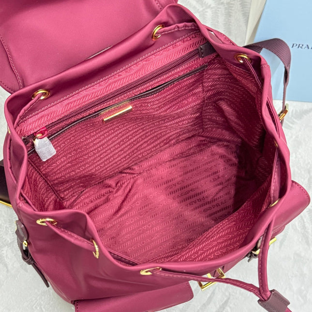 PRADA 25S RE-EDITION 1978 SMALL BACKPACK 32 IN BURGUNDY RE-NYLON